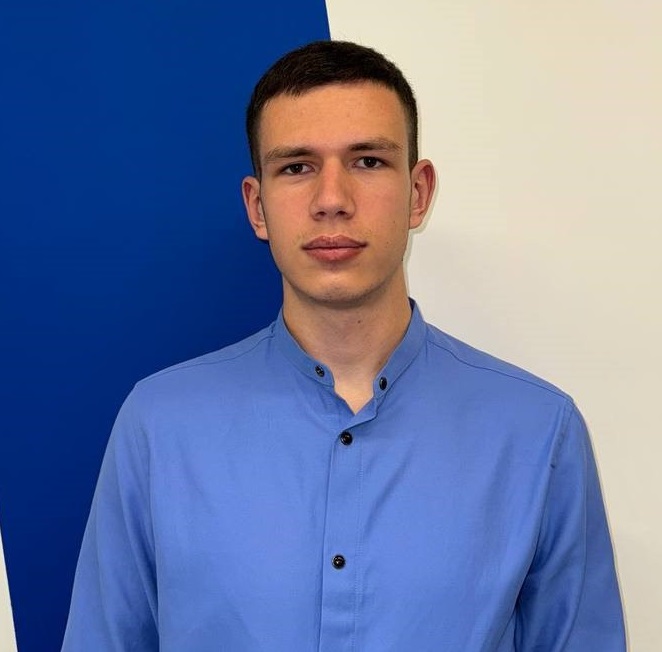 Петров Илья